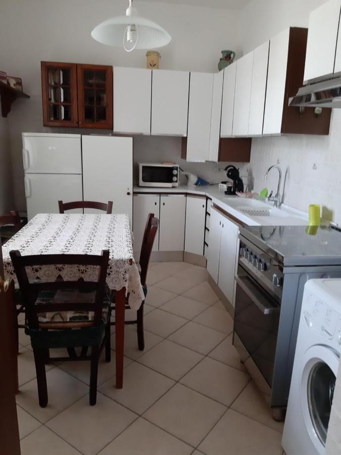 Appartamento Per Vacanze Domus Lunae Luni Εξωτερικό φωτογραφία